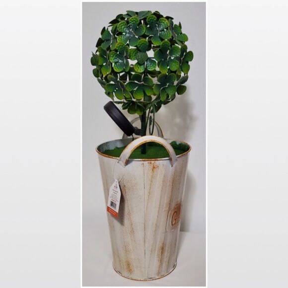 New Solar Home Statue Floral Green & Beige - Picture 5 of 14